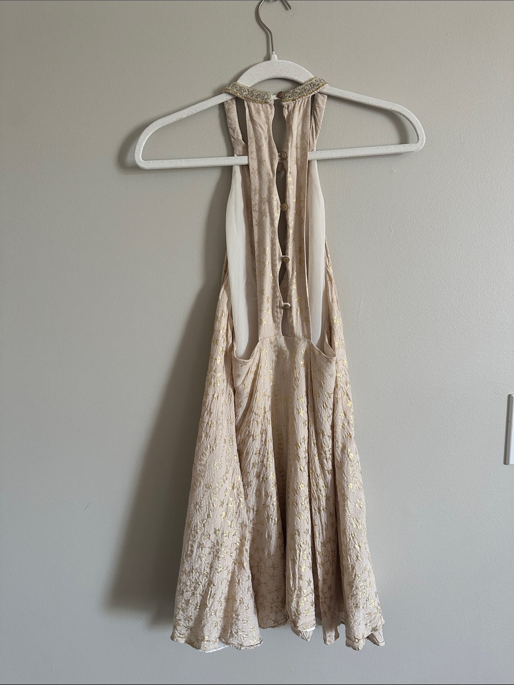 Kimchi Blue Gold Sequin Halter Mini Dress - Picture 7 of 9